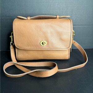Vintage Coach Court putty leather bag pre-creed brass hardware